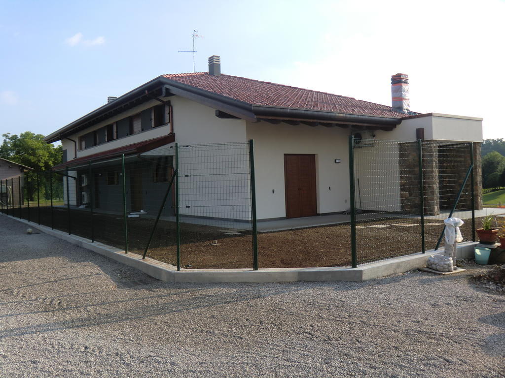 Alloggio Agrituristico Ai Tre Castelli Moruzzo Extérieur photo